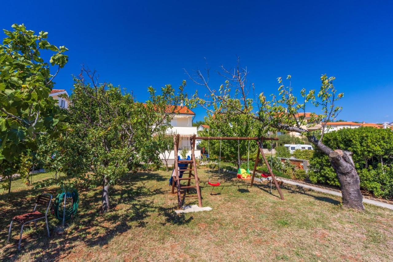 Apartments Star By The Sea Čižići Екстериор снимка