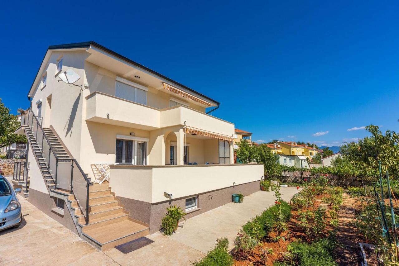 Apartments Star By The Sea Čižići Екстериор снимка