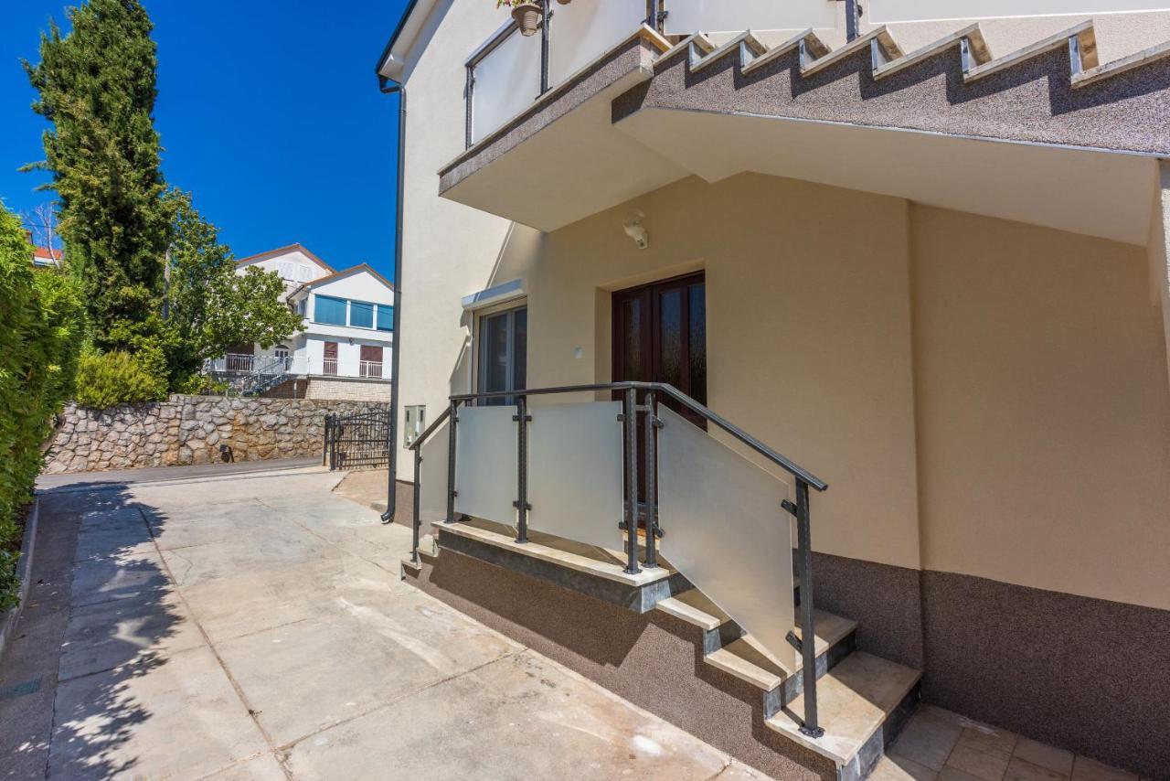 Apartments Star By The Sea Čižići Екстериор снимка