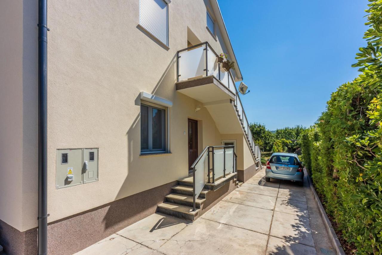 Apartments Star By The Sea Čižići Екстериор снимка