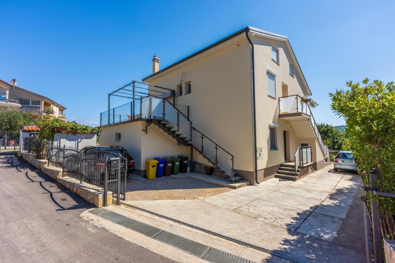 Apartments Star By The Sea Čižići Екстериор снимка