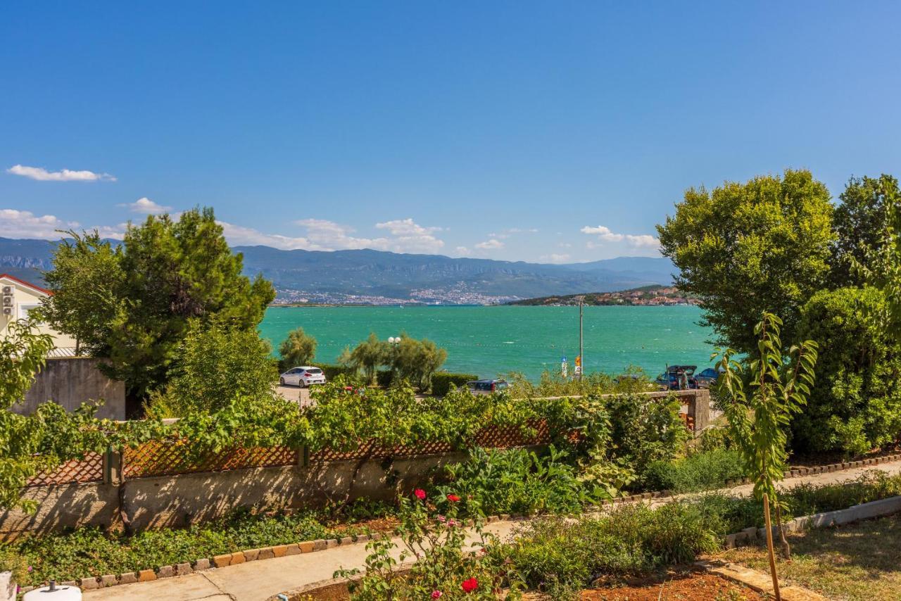 Apartments Star By The Sea Čižići Екстериор снимка