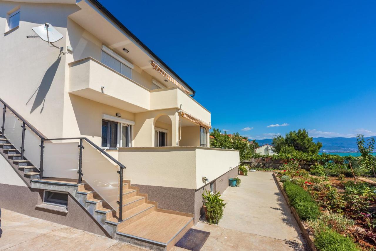 Apartments Star By The Sea Čižići Екстериор снимка