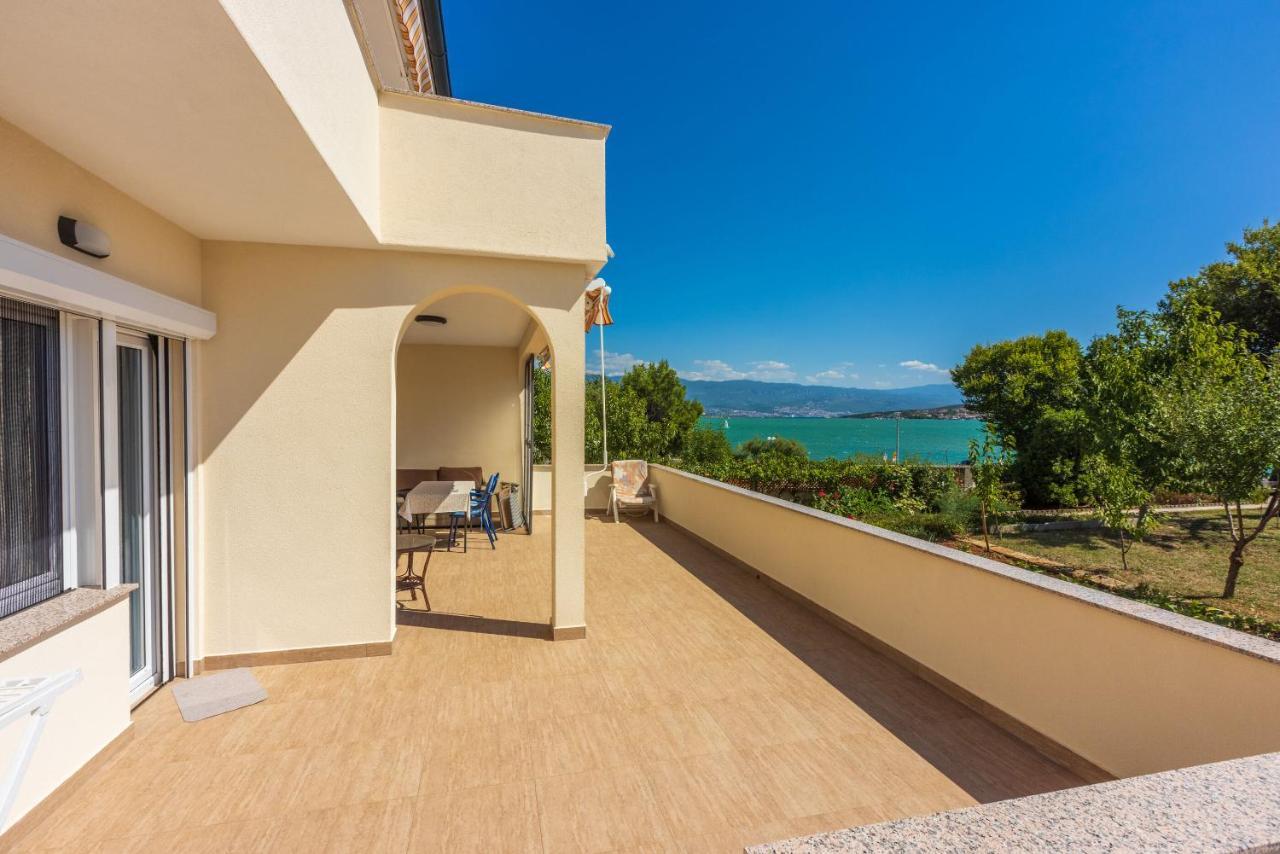 Apartments Star By The Sea Čižići Екстериор снимка